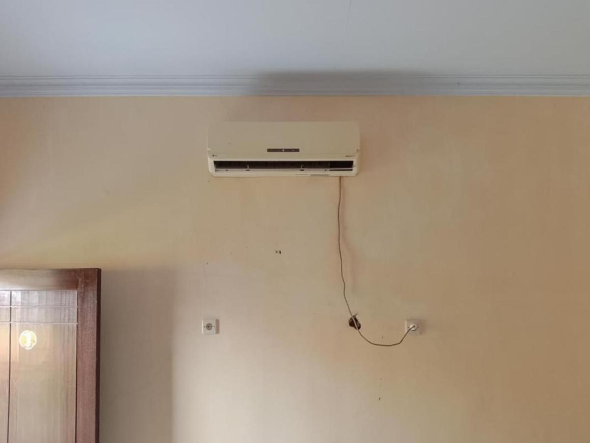 Zulfina Homestay Syariah Mitra Reddoorz Banyuwangi (East Java) Exterior foto